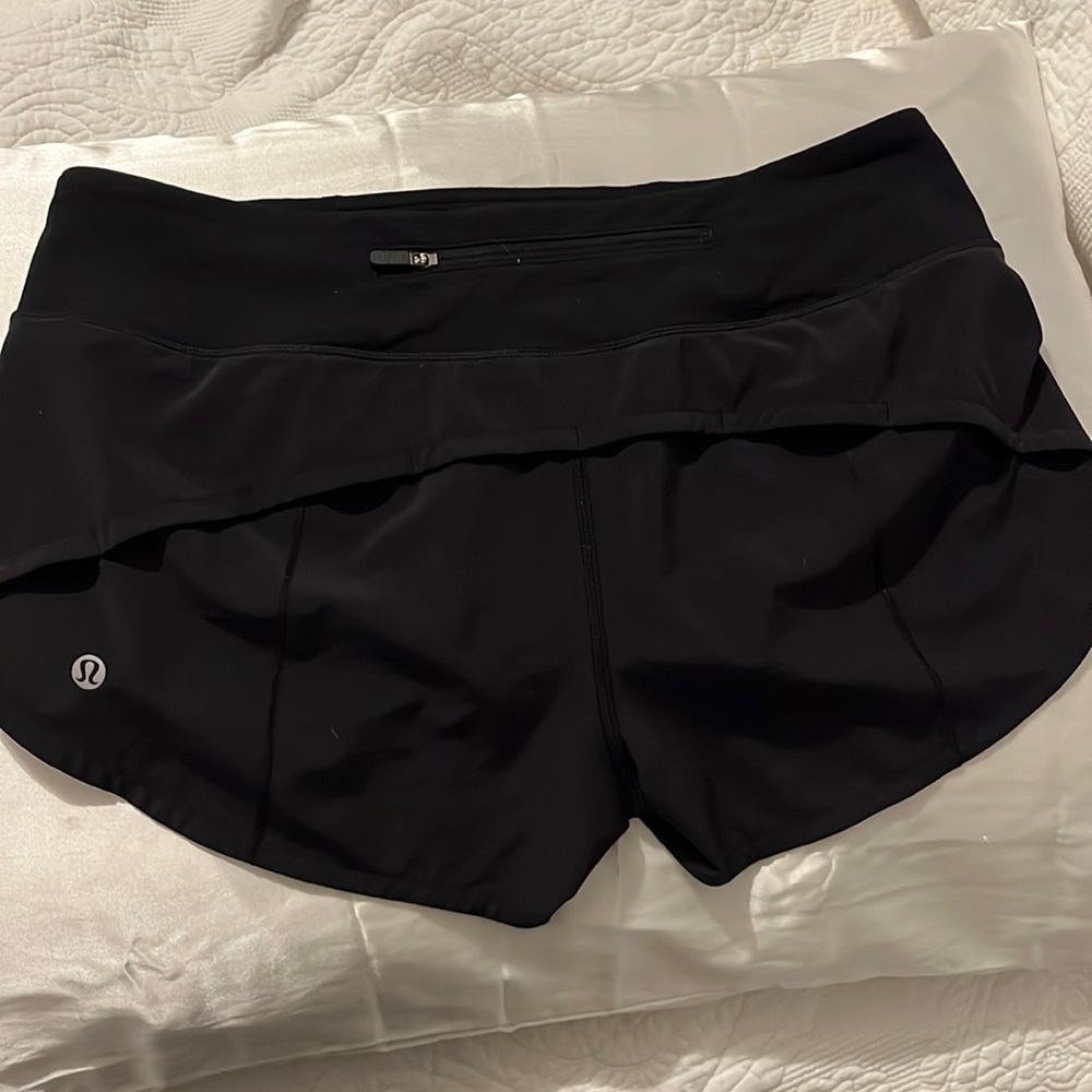 lulu size 6 2.5 lowrise